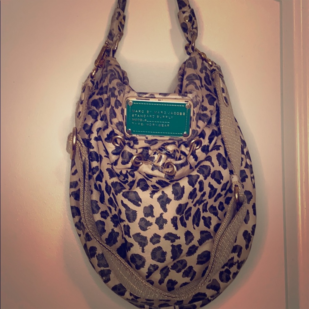2010 Marc Jacobs leopard purse with strap